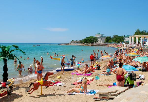 Полиция будет контролировать уровень шума на крымских пляжах