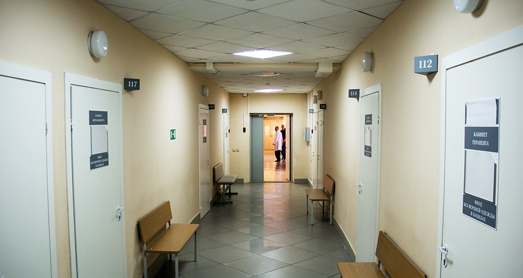 В Севастополе главврач больницы «пристроила» на работу родственников