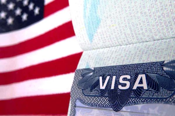 Госдеп: сокращения сроков получения американской визы в РФ пока не предвидится
