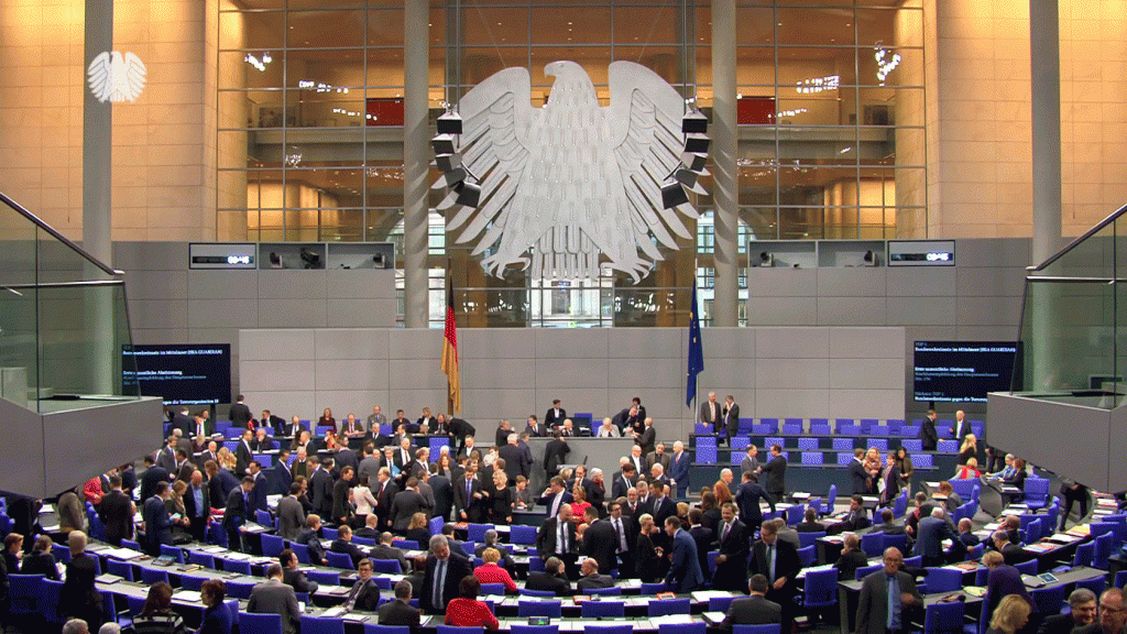 Власти Германии решили лишить свободы немецкого депутата, поддержавшего российский Крым