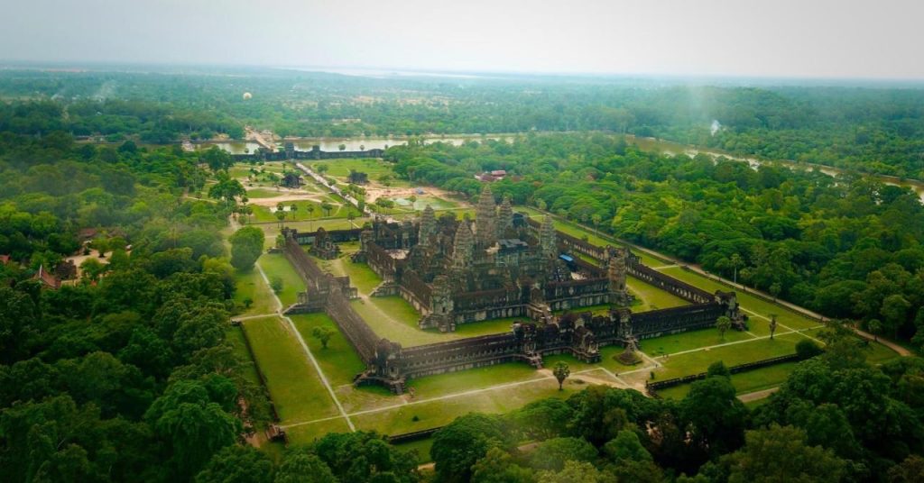 Как Таиланд пытался украсть Ангкор-Ват из Камбоджи и переместить его в Бангкок