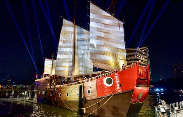 Первый в Таиланде плавучий музей-корабль открылся в Бангкоке