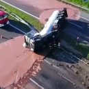 В Польше перевернулся грузовик  с жидким шоколадом