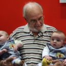 Человек с «золотой кровью» спас 2 млн детей