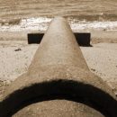 Пляжи Геленджика закрыты после выброса сточных вод